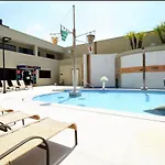 Prive Boulevard Suite Hotel 1105